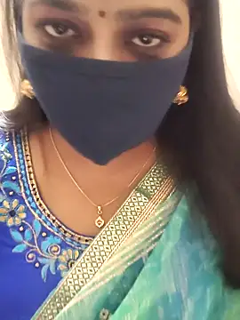 Snapshot of saritha29 chatting on 11/10/25, 05:01 saritha29 online show from 11/10/25, 05:01