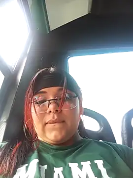 snow belle online show from 10/06/25, 08:06