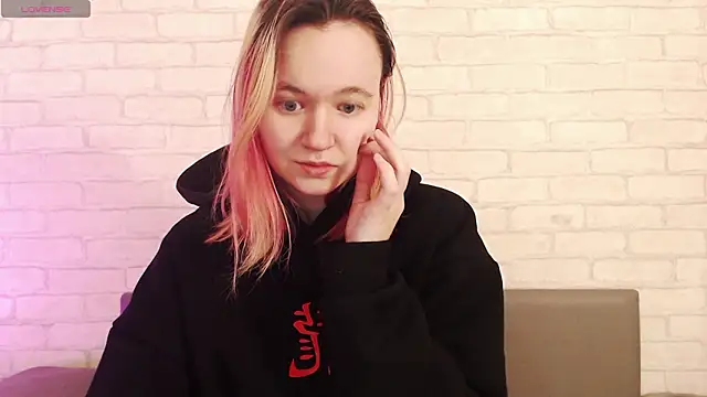 Ericha Stone online show from 03/13/26, 01:34