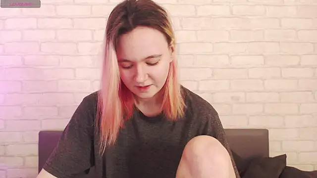 Ericha Stone online show from 04/03/26, 01:25