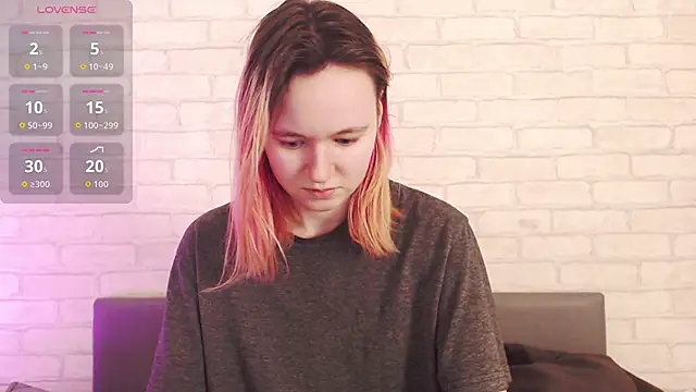 Ericha Stone online show from 04/05/26, 02:09