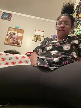 StylishEchium online show from 04/13/26, 06:02