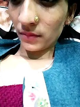 Snapshot of Pahadi_couple chatting on 10/07/25, 09:01 Pahadi couple online show from 10/07/25, 09:01