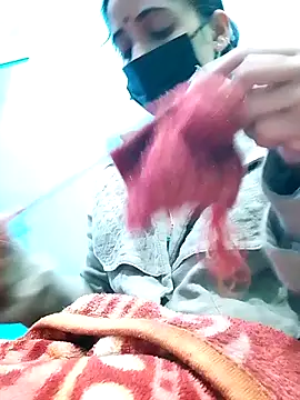 Snapshot of Pahadi_couple chatting on 11/03/25, 05:58 Pahadi couple online show from 11/03/25, 05:58