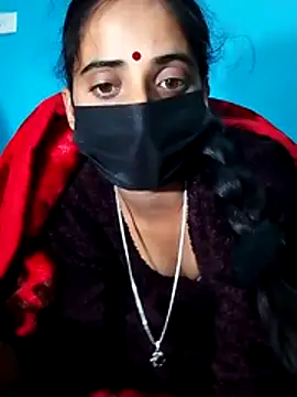 Snapshot of Pahadi_couple chatting on 11/16/25, 04:56 Pahadi couple online show from 11/16/25, 04:56