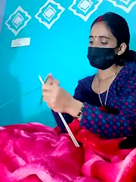 Snapshot of Pahadi_couple chatting on 11/28/25, 06:05 Pahadi couple online show from 11/28/25, 06:05