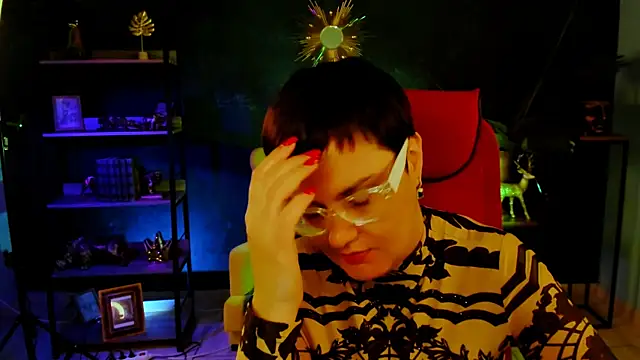 LauraDavidsons online show from 12/20/25, 05:36