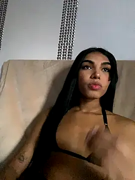 VeronicaSaenzx online show from 11/22/25, 10:42