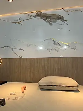 emily browne online show from 12/17/25, 07:20