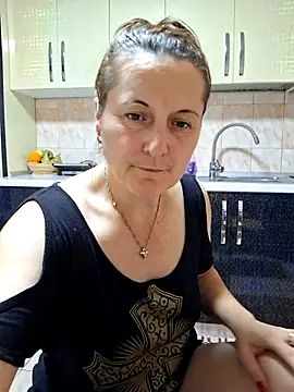 Fluturas2 online show from 11/06/25, 07:37