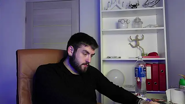 Snapshot of Mike_Platano chatting on 10/09/25, 07:45 Mike Platano online show from 10/09/25, 07:45