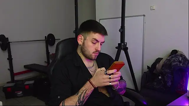 Snapshot of Mike_Platano chatting on 12/16/25, 09:53 Mike Platano online show from 12/16/25, 09:53