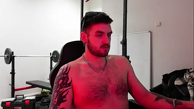 Snapshot of Mike_Platano chatting on 12/20/25, 01:56 Mike Platano online show from 12/20/25, 01:56