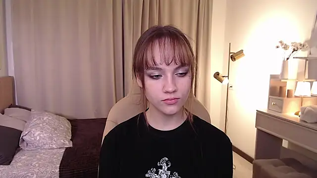 Jamie Chung online show from 11/25/25, 05:07