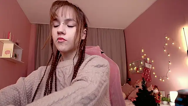 Jamie Chung online show from 12/19/25, 01:12