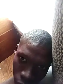 Snapshot of phumlanisanka chatting on 01/08/26, 10:28 phumlanisanka online show from 01/08/26, 10:28