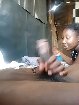 Snapshot of phumlanisanka chatting on 02/19/26, 04:25 phumlanisanka online show from 02/19/26, 04:25