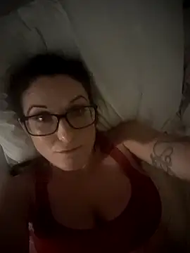 Snapshot of PrincessP8989 chatting on 02/08/26, 11:02 PrincessP8989 online show from 02/08/26, 11:02