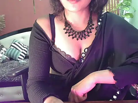 shaalu sharma online show from 11/22/25, 07:46