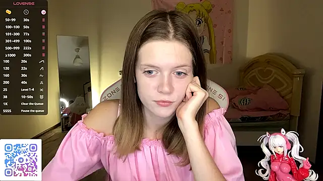 VibeQueenLucy online show from 10/10/25, 02:27