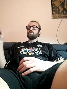 Snapshot of Loopertz chatting on 12/02/25, 03:51 Loopertz online show from 12/02/25, 03:51