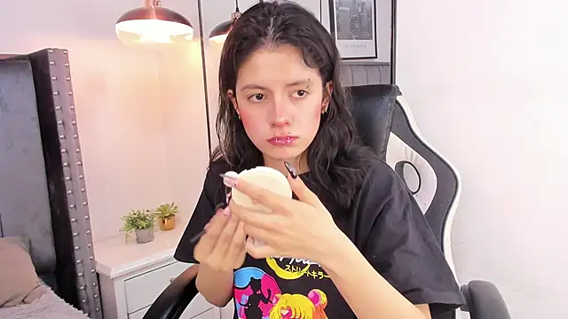 Miyu Komori online show from 02/17/26, 12:45