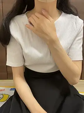 Snapshot of yayoi_jp chatting on 06/16/26, 05:37 yayoi jp online show from 06/16/26, 05:37