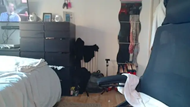 Snapshot of Prill940 chatting on 11/01/25, 08:16 Prill940 online show from 11/01/25, 08:16