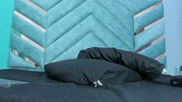 AngelineJolie online show from 02/25/26, 11:09