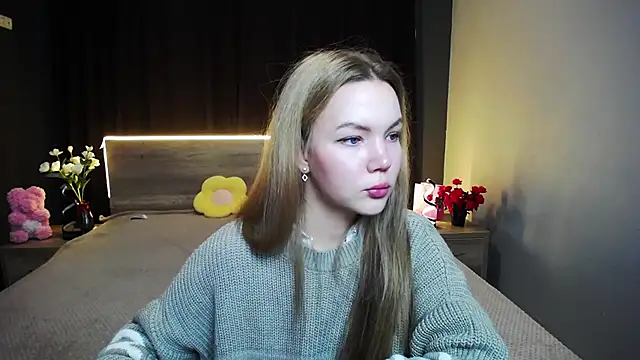 Snapshot of StellaLight chatting on 11/19/25, 01:22 StellaLight online show from 11/19/25, 01:22