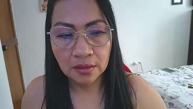 Snapshot of LissafeetHott chatting on 04/24/26, 05:26 LissafeetHott online show from 04/24/26, 05:26
