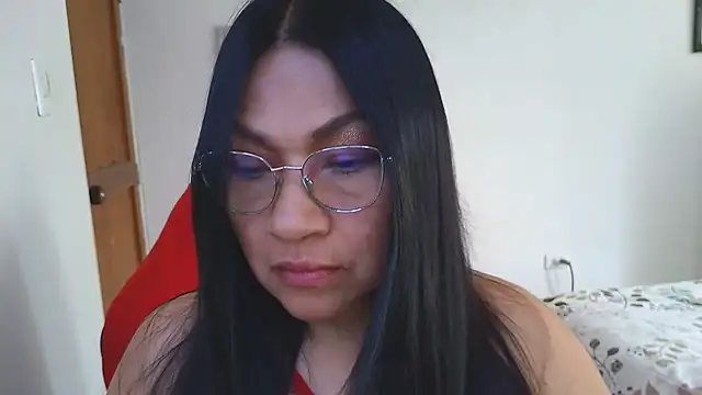 Snapshot of LissafeetHott chatting on 05/03/26, 04:24 LissafeetHott online show from 05/03/26, 04:24