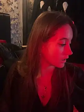 Snapshot of duomagique_off chatting on 12/13/25, 10:59 duomagique off online show from 12/13/25, 10:59