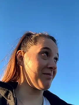 Snapshot of duomagique_off chatting on 03/01/26, 05:04 duomagique off online show from 03/01/26, 05:04