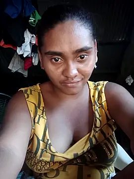 Lucy-Ferr online show from 12/17/25, 07:42