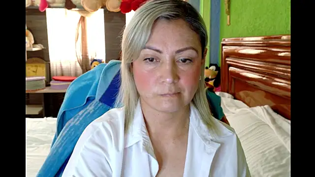  Charlize theron  online show from 02/25/26, 05:11