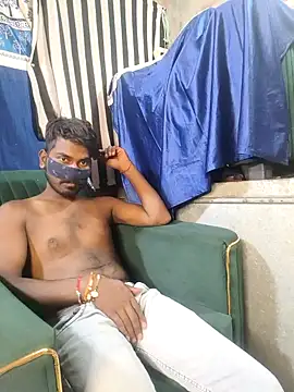 Snapshot of sexy-couple77 chatting on 10/26/25, 04:46 sexy-couple77 online show from 10/26/25, 04:46