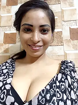 QUEEN-ADITI online show from 09/16/25, 02:01