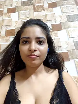 QUEEN-ADITI online show from 10/02/25, 03:24