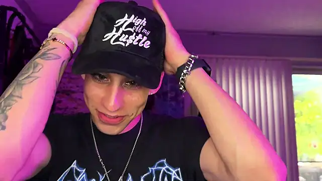 xoFrankie online show from 10/14/25, 11:27