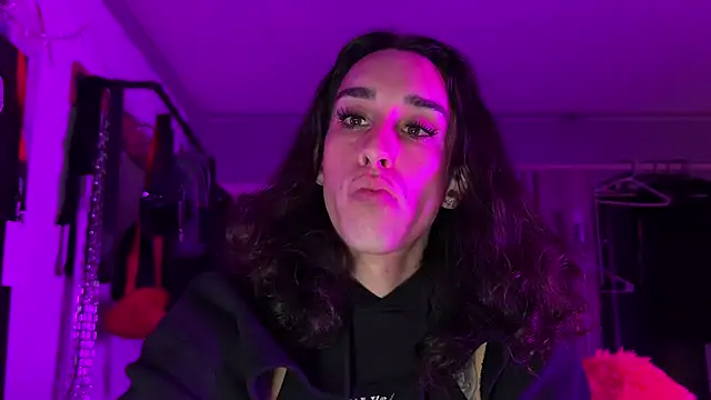 xoFrankie online show from 11/04/25, 02:10