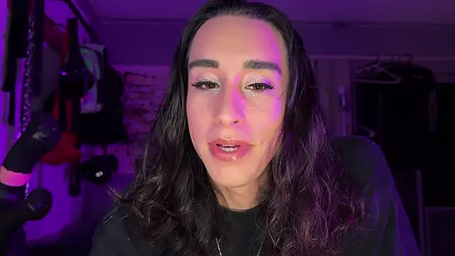 xoFrankie online show from 11/05/25, 03:50