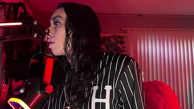 xoFrankie online show from 04/21/26, 01:29