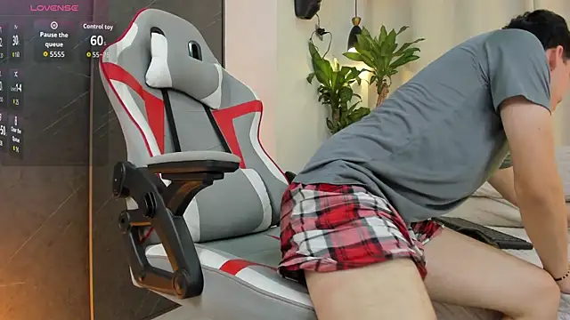 mrhot night online show from 04/11/26, 09:08