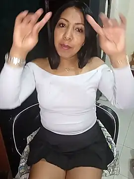 Snapshot of pocahontas_nex chatting on 11/24/25, 11:37 pocahontas nex online show from 11/24/25, 11:37