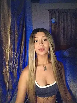 Snapshot of Ella_rr chatting on 11/20/25, 06:35 Ella rr online show from 11/20/25, 06:35