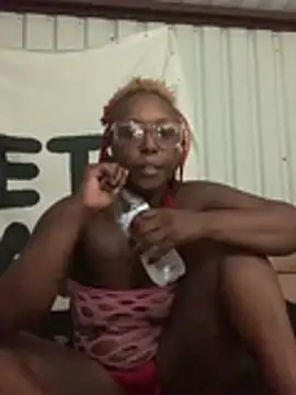 CinnaCakesss online show from 07/23/26, 01:52