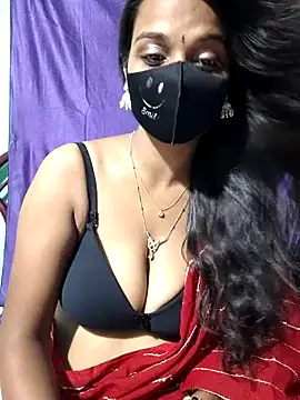 Snapshot of cutie_pei002 chatting on 10/13/25, 02:06 cutie pei002 online show from 10/13/25, 02:06