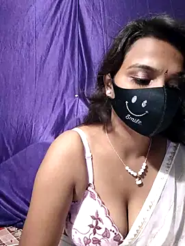 Snapshot of cutie_pei002 chatting on 10/30/25, 03:02 cutie pei002 online show from 10/30/25, 03:02