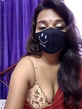 Snapshot of cutie_pei002 chatting on 11/24/25, 01:49 cutie pei002 online show from 11/24/25, 01:49